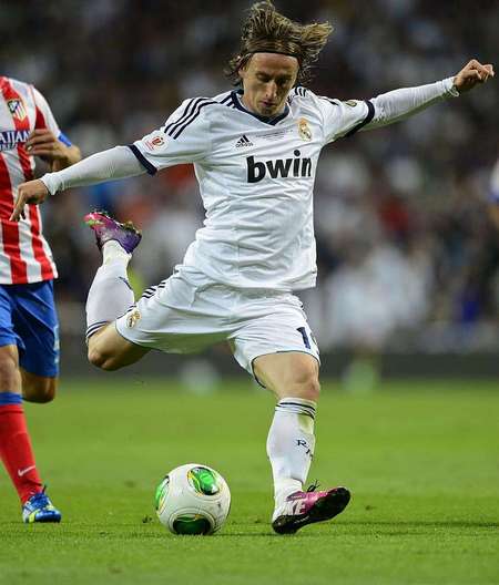 疯狂一夜！广东豪取三连胜，辽篮山西齐被虐，联盟第一惨遭爆冷