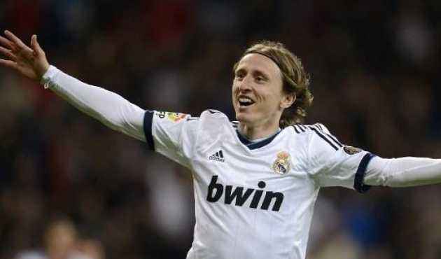 开放世界赛车手游《极品飞车：集结》7月11日全水友公测