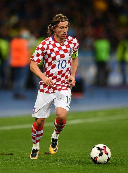 LPL：BLG绝境爆发，R闪逆转全局！Elk化身臭豆腐，骑脸杀死比赛